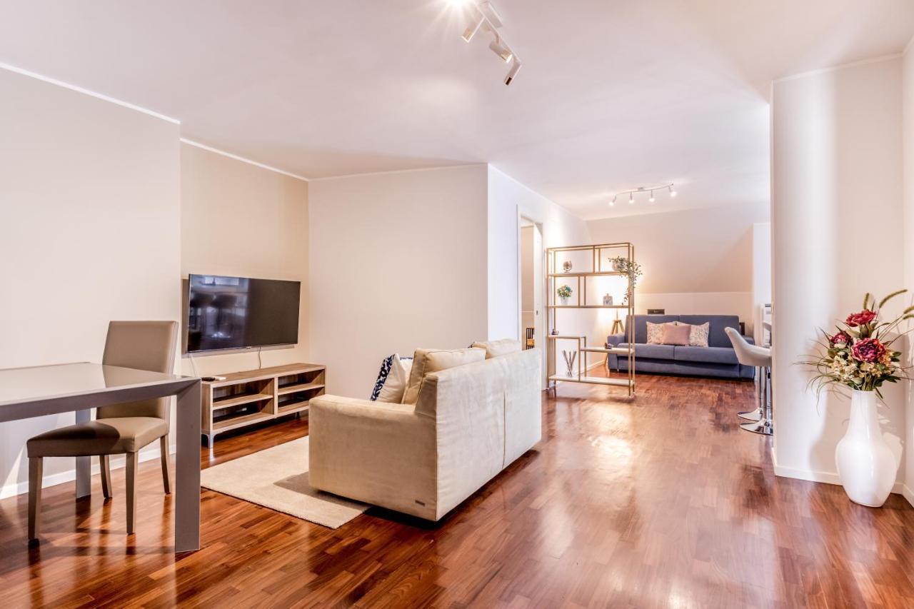 Bbhome Penthouse Bright And Elegant Metro Conca D'Oro Рим Екстериор снимка